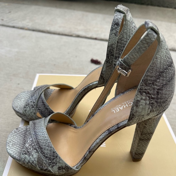 Michael Kors Divia Ankle Strap Embossed Leather Heels - Picture 3 of 6